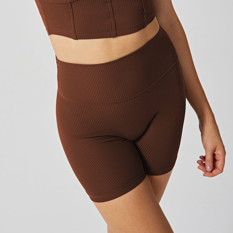 Tummy tightening and hip lifting slimming outer yoga shorts